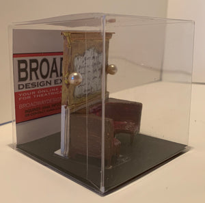 Show Bit - Red Booth